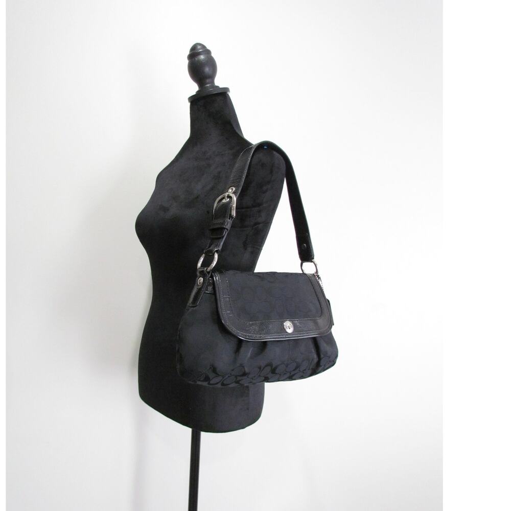 Authentic Coach Vintage Black Signature Flap Bag - Picture 9 of 10